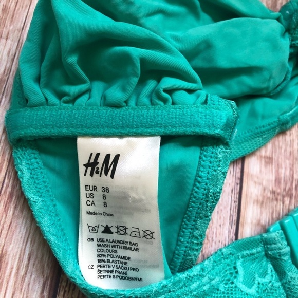 H&M Bandu Bathing Suit - Picture 4 of 4